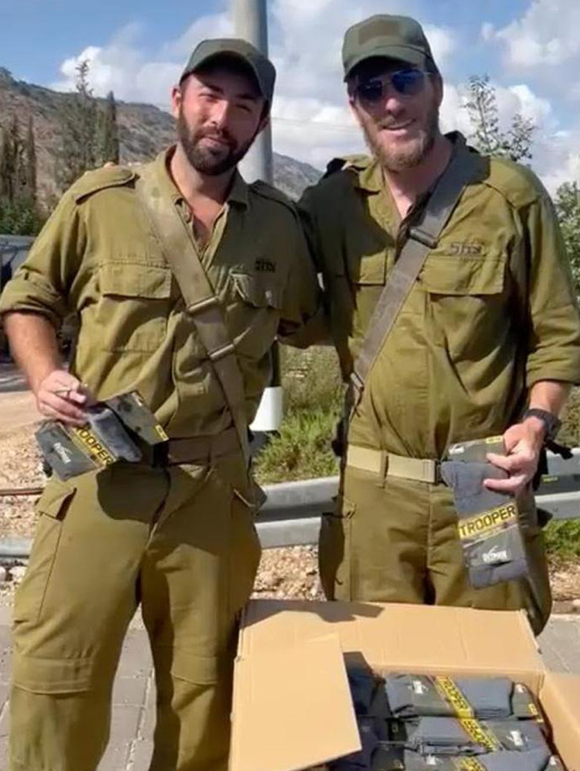 גרביים לגדוד בצומת כוח